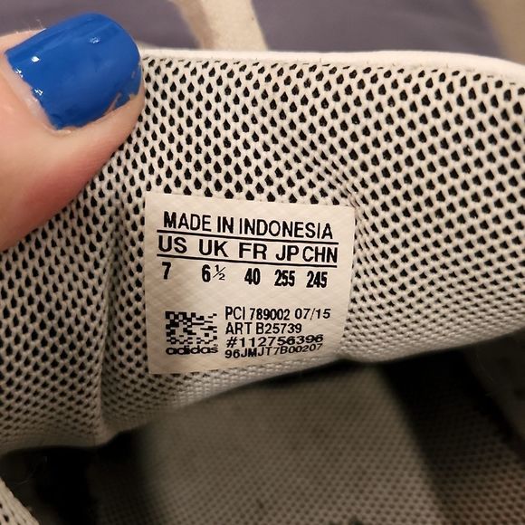 Unisex
Adidas superstar snake pack tennis shoes size 7 (mens) - Picture 3 of 9